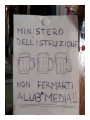 Spedisci la cartolina "Non fermarti alla terza media"